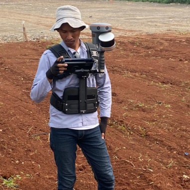 Pemindaian Handheld SLAM di lapangan